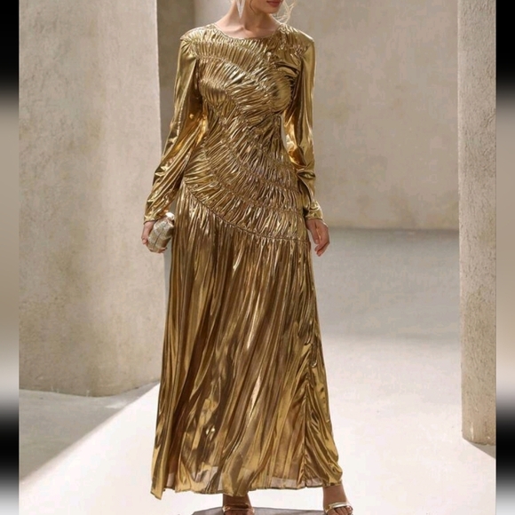 Elegant Party Leather-Coated Metallic Texture Ruched Design Round Neck Dress - Picture 3 of 4